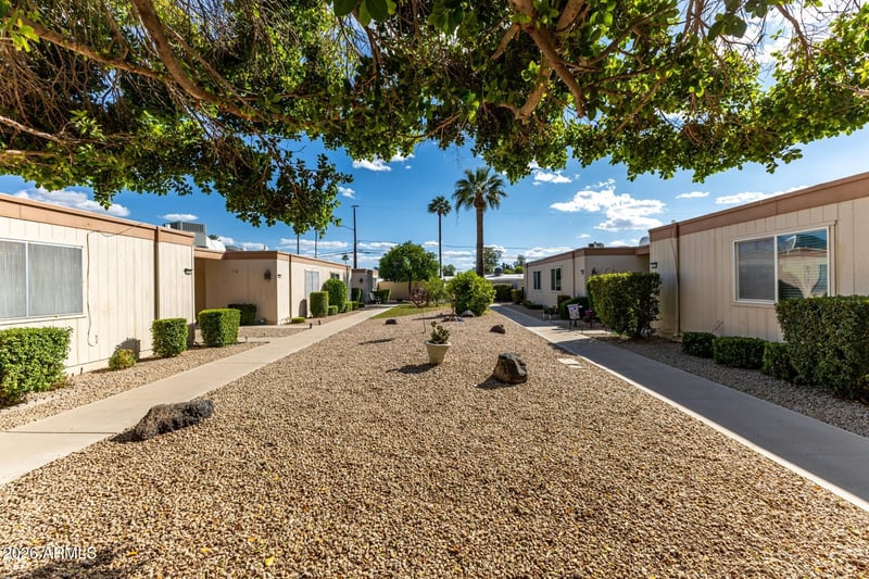 10921 Coggins Dr, Sun City, AZ 85351