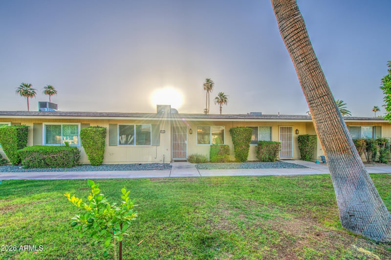 10921 Santa Fe Dr, Sun City, AZ 85351