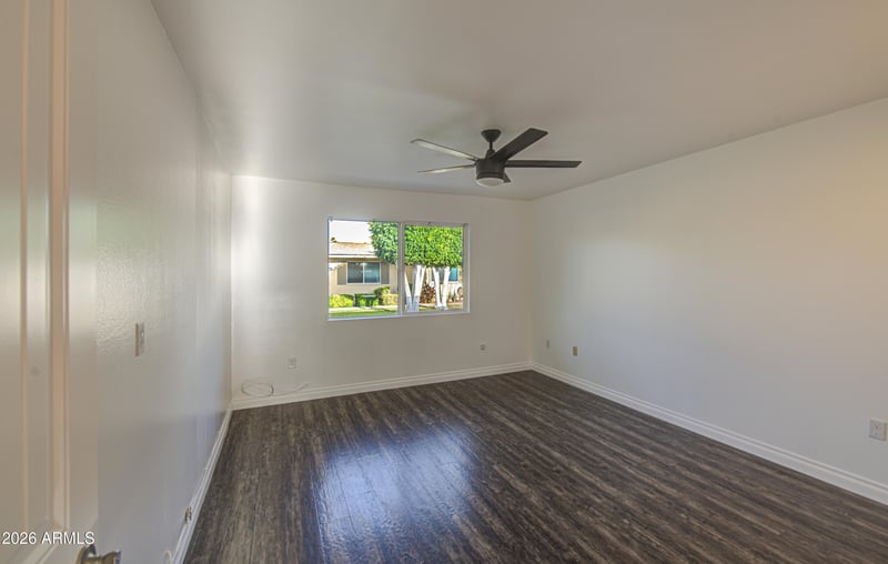 10921 Santa Fe Dr, Sun City, AZ 85351