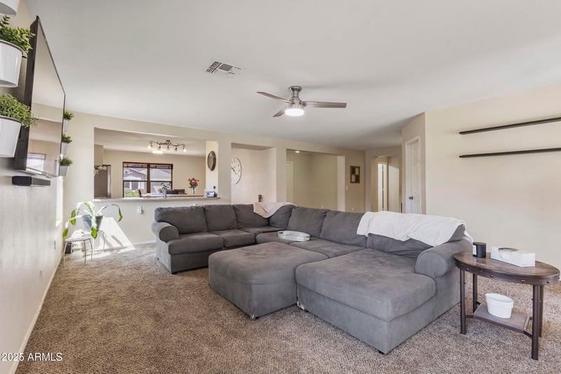 10923 Flower Ave, Mesa, AZ 85208