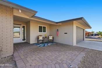 10923 Meade Dr, Sun City, AZ 85351