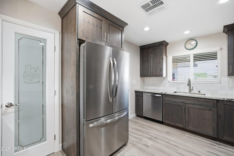 10923 W Meade Dr, Sun City, AZ 85351