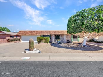10925 Roundelay Cir, Sun City, AZ 85351