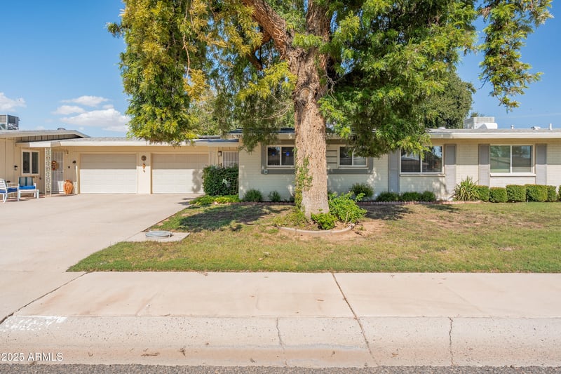 10926 Abbott Ave, Sun City, AZ 85351