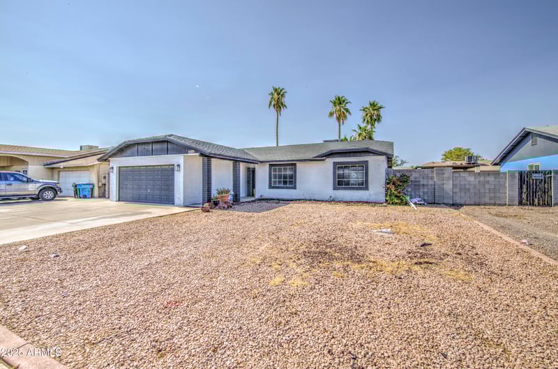 10926 Roma Ave, Phoenix, AZ 85037