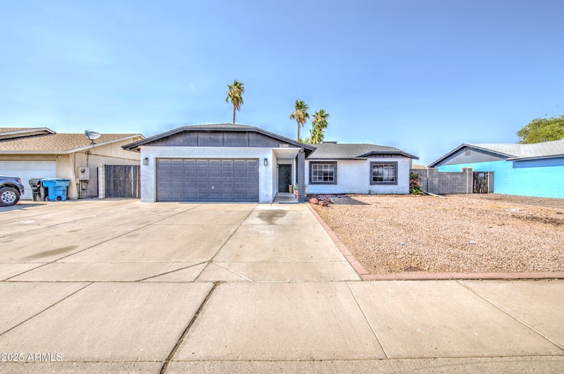 10926 Roma Ave, Phoenix, AZ 85037