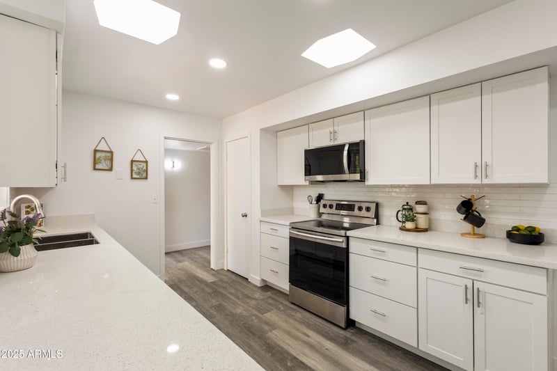 10927 Peoria Ave, Sun City, AZ 85351