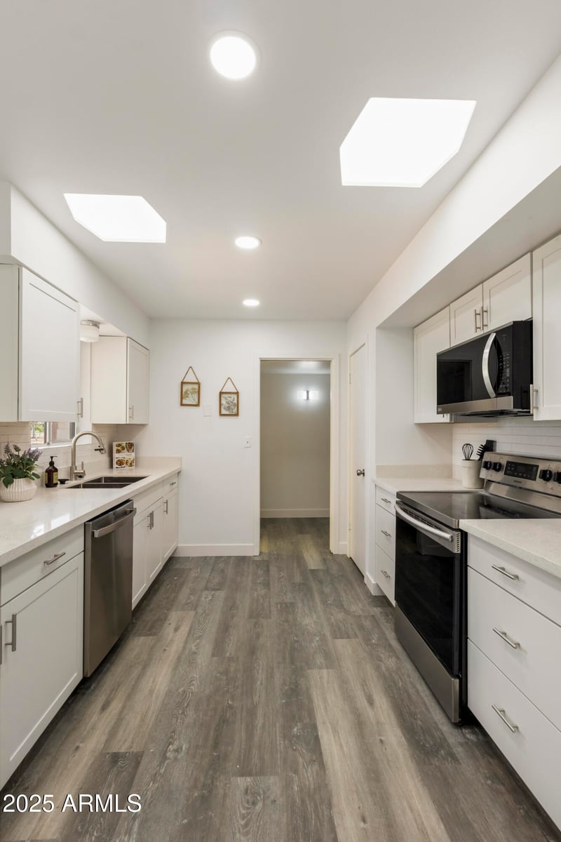 10927 Peoria Ave, Sun City, AZ 85351