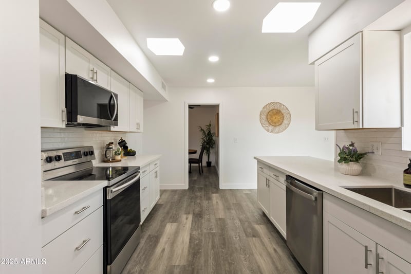 10927 Peoria Ave, Sun City, AZ 85351