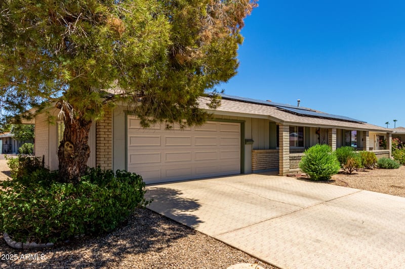 10927 Roundelay Cir, Sun City, AZ 85351