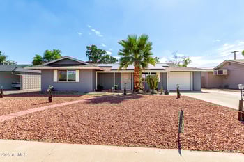 10929 Oakmont Dr, Sun City, AZ 85351