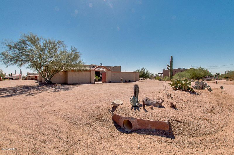1093 W Canyon St, Apache Junction, AZ 85120