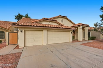 10930 Cottonwood Ln, Avondale, AZ 85392