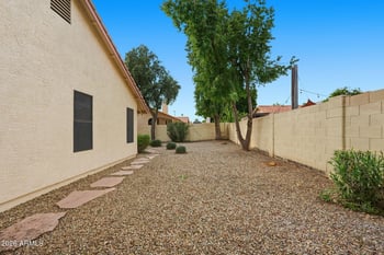 10930 Cottonwood Ln, Avondale, AZ 85392