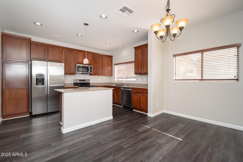 10933 College Dr, Phoenix, AZ 85037