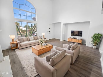 10933 Vista Ave, Glendale, AZ 85307