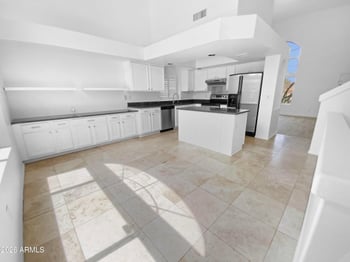 10933 Vista Ave, Glendale, AZ 85307