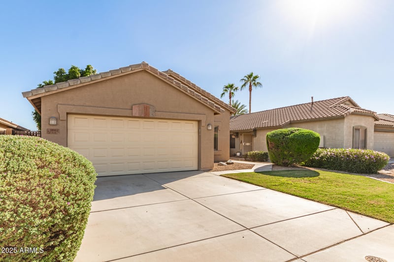 10933 Wier Ave, Mesa, AZ 85208