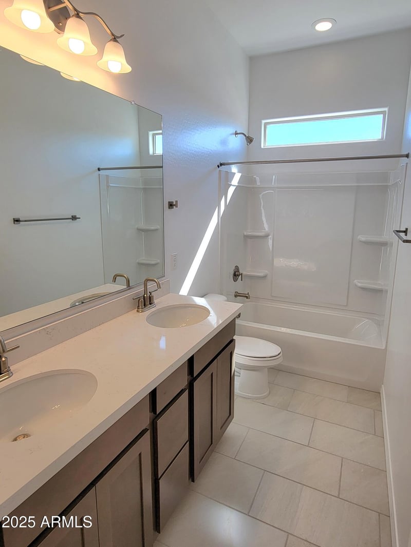 10935 164th Ct, Surprise, AZ 85388