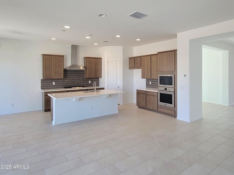 10935 164th Ct, Surprise, AZ 85388