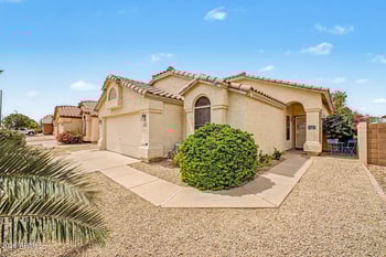 1094 Sierra St, Gilbert, AZ 85296