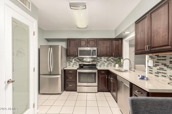 10941 Santa Fe Dr, Sun City, AZ 85351