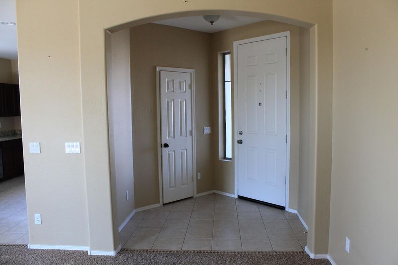 10941 W Davis Ln, Avondale, AZ 85323