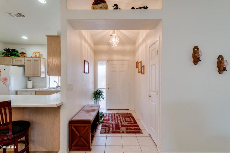 10943 E Kiva Ave, Mesa, AZ 85209