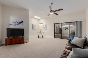 10943 Coggins Dr, Sun City, AZ 85351