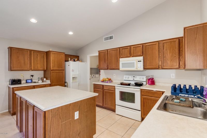 10944 E Catalina Ave, Mesa, AZ 85208