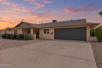 10944 W Saratoga Cir, Sun City, AZ 85351
