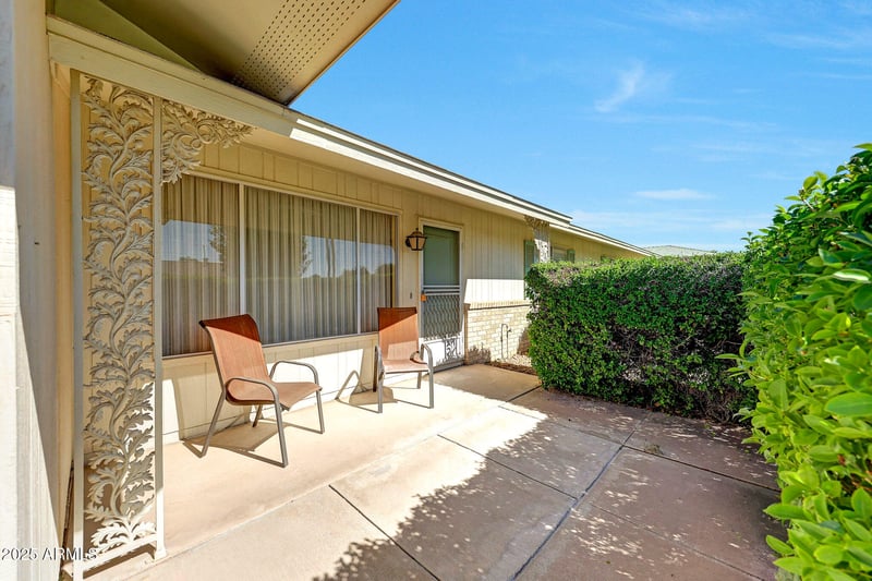 10946 Caron Dr, Sun City, AZ 85351