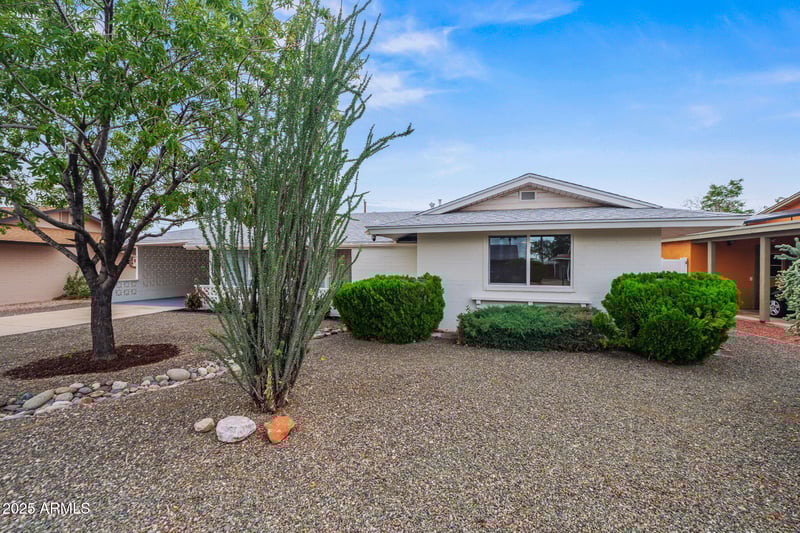 10947 Canterbury Dr, Sun City, AZ 85351