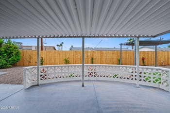 10947 Canterbury Dr, Sun City, AZ 85351