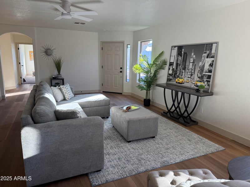 10948 Dragoon Ave, Mesa, AZ 85208