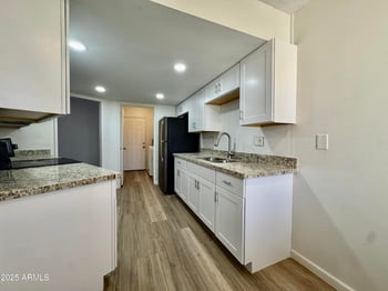 10949 Coggins Dr, Sun, AZ 85351