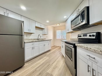 10949 Coggins Dr, Sun City, AZ 85351