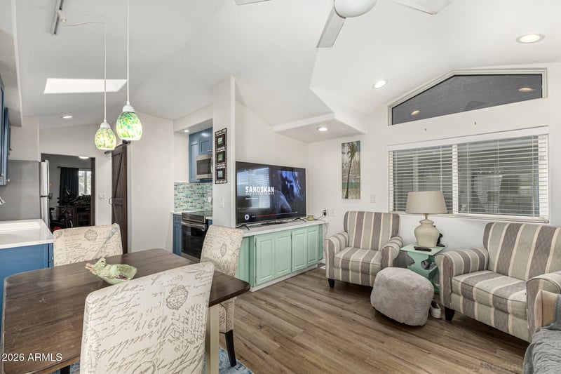 10950 Union Hills Dr #2415, Sun City, AZ 85373
