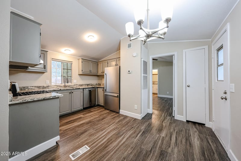 10951 91st Ave #175, Peoria, AZ 85345