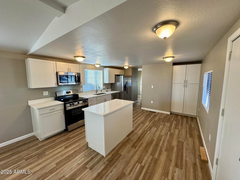 10951 91st Ave #216, Peoria, AZ 85345