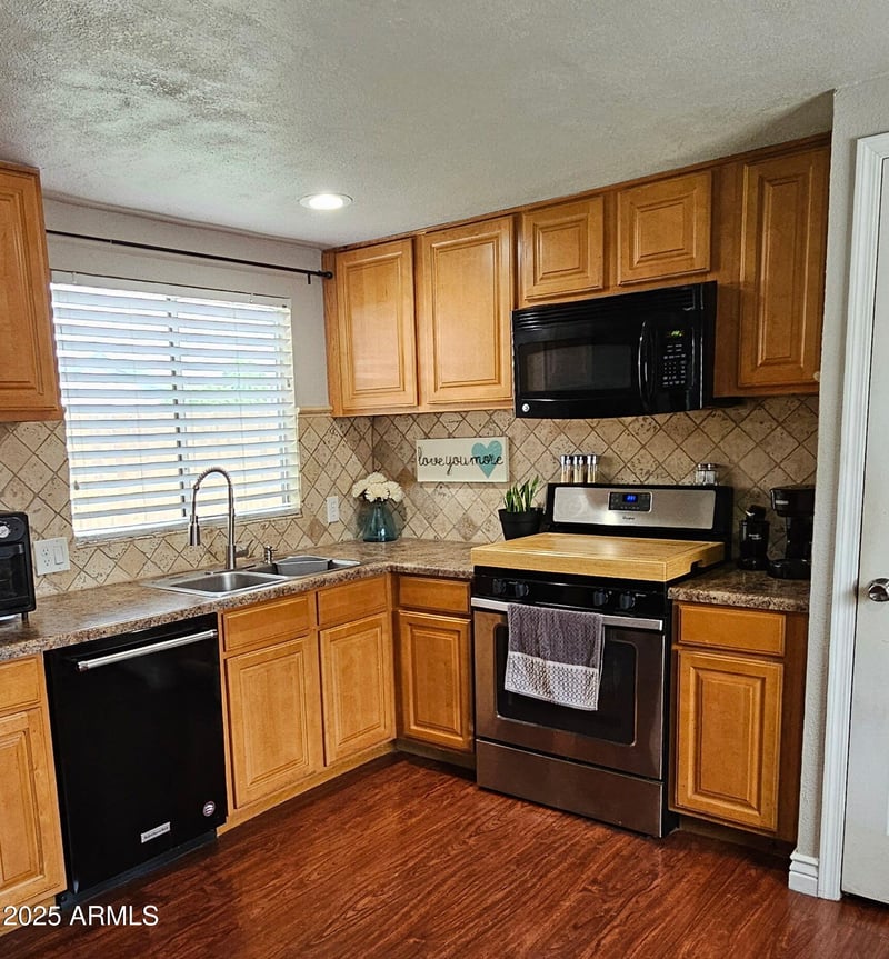 10951 91st Ave #60, Peoria, AZ 85345