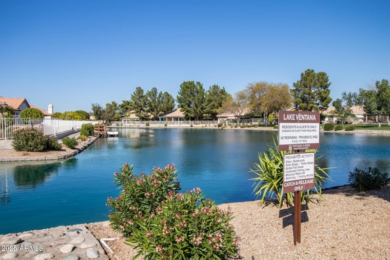 10952 Tonopah Dr, Peoria, AZ 85373
