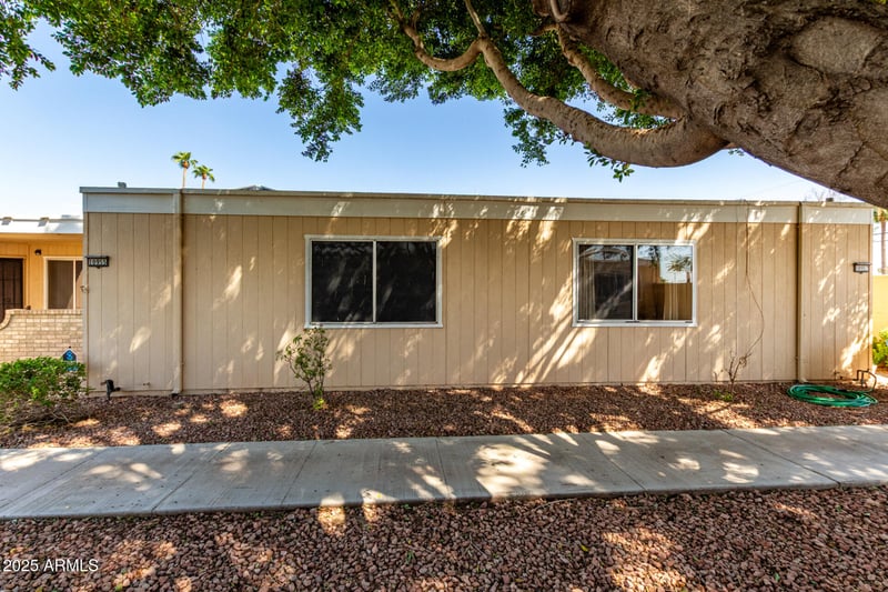 10955 Coggins Dr, Sun City, AZ 85351