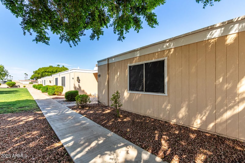 10955 Coggins Dr, Sun City, AZ 85351