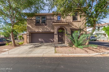 1096 Parkview Ct, Gilbert, AZ 85295