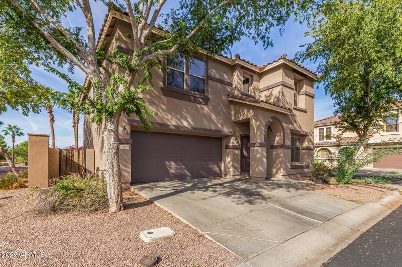 1096 Parkview Ct, Gilbert, AZ 85295