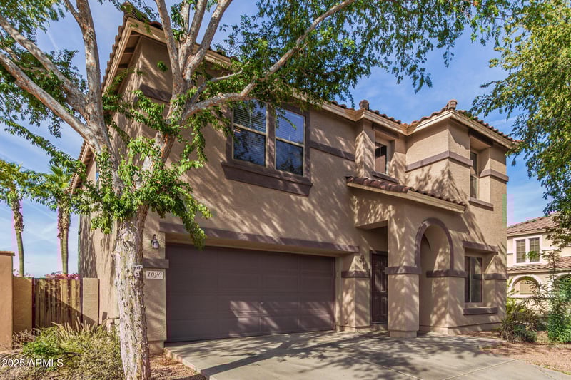 1096 Parkview Ct, Gilbert, AZ 85295