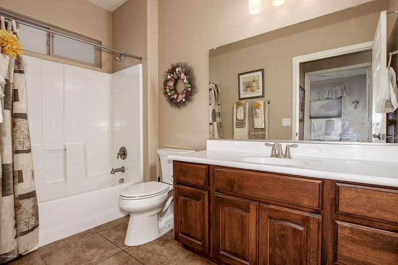 10960 E Monte Ave #215, Mesa, AZ 85209