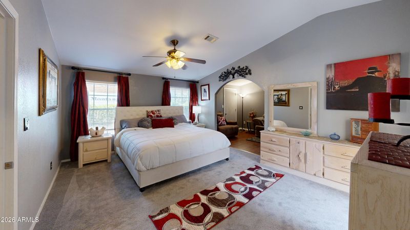 10960 N 67th Ave #114, Glendale, AZ 85304