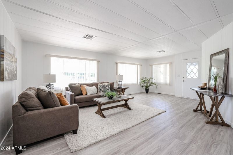 10960 N 67th Ave #2, Glendale, AZ 85304